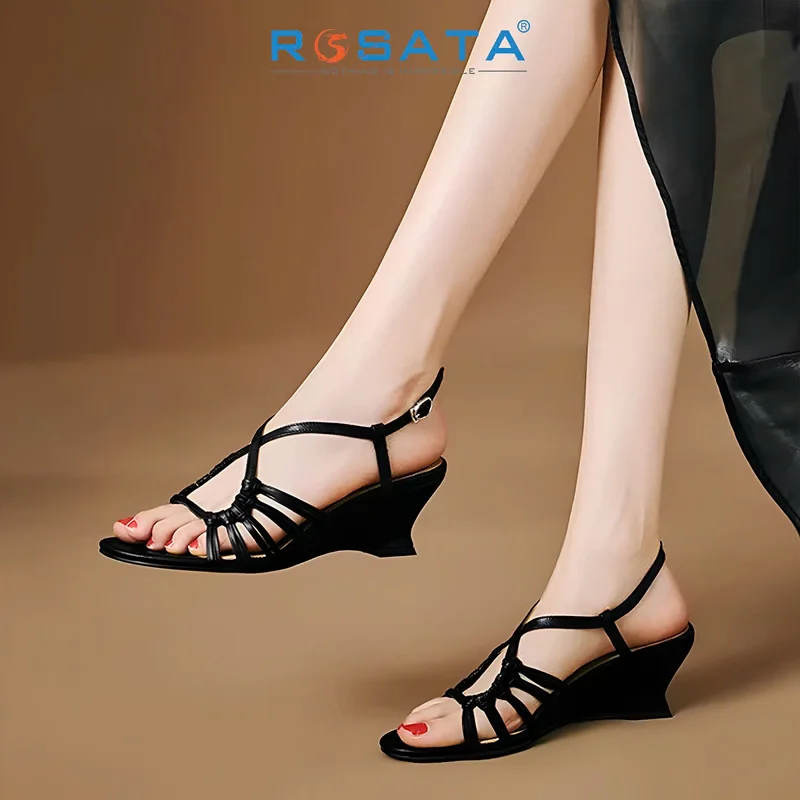 Sandal nữ quai chéo đế xuồng ROSATA RO666 -5p- Đen, Bạc - BKSTORE