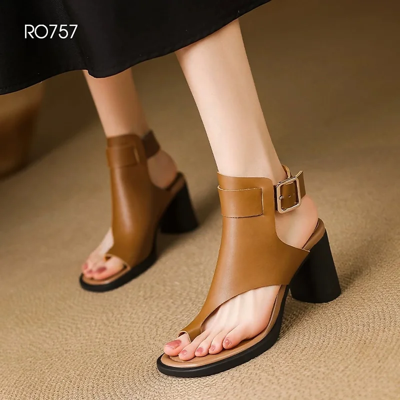 Giày cao gót nữ xỏ ngón, cổ cao, gót trụ ROSATA RO757 -9p- Đen, Nâu - BKSTORE