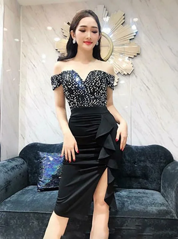 ĐẦM ÔM TRỄ VAI ĐÍNH KIM SA VÁY DÚN BÈO BÊN EO